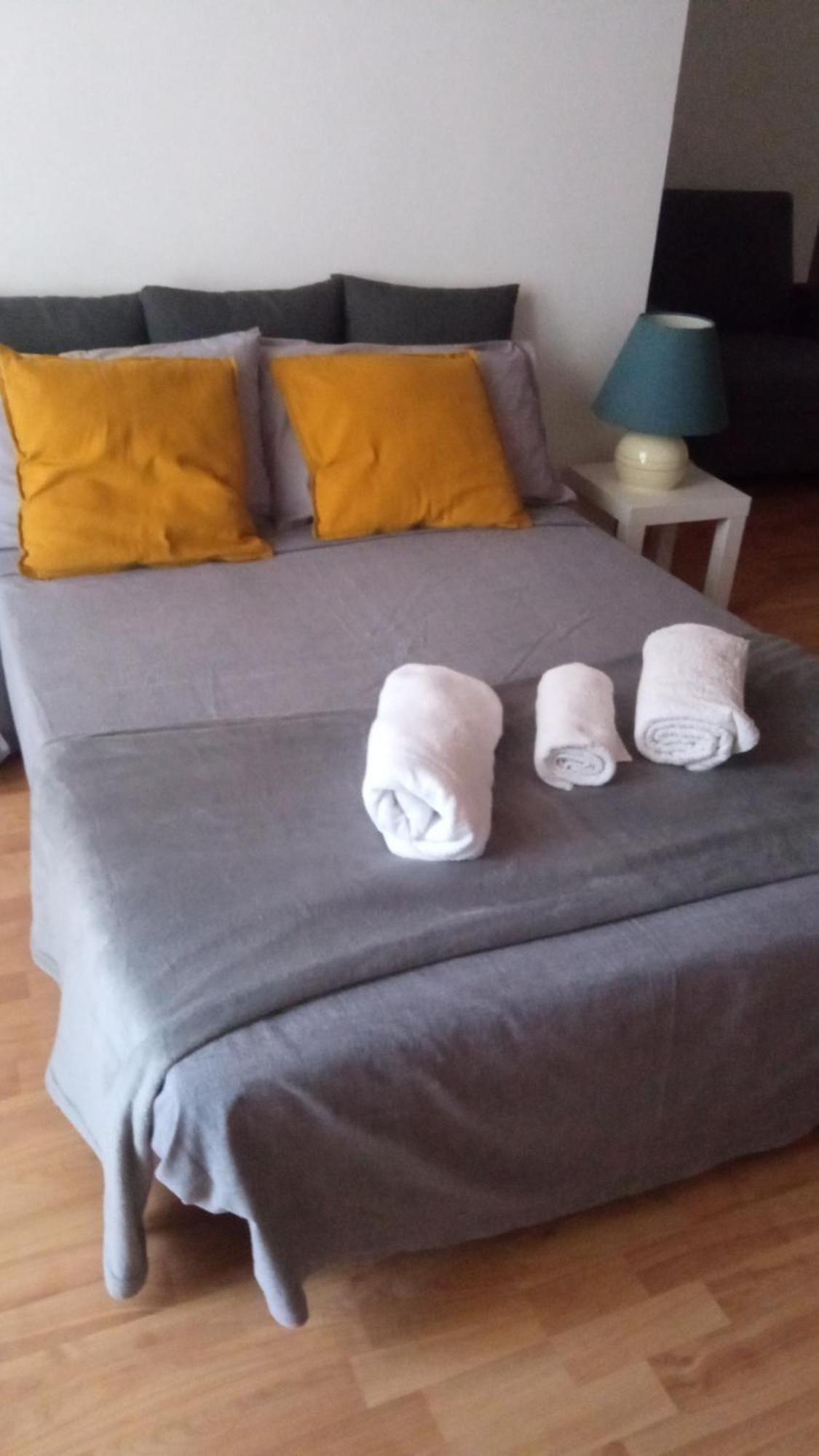 Fikus Apt Relax Castello Ursino Katanya Dış mekan fotoğraf